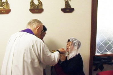 Still0310_00002-copy-1 MIlagro eucaristico vaticano
